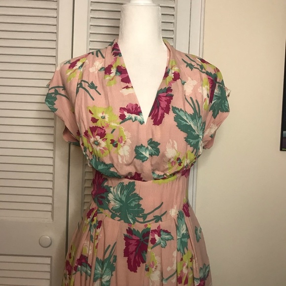 NWOT Emily & Fin Pink Floral Dress - S - Picture 4 of 6